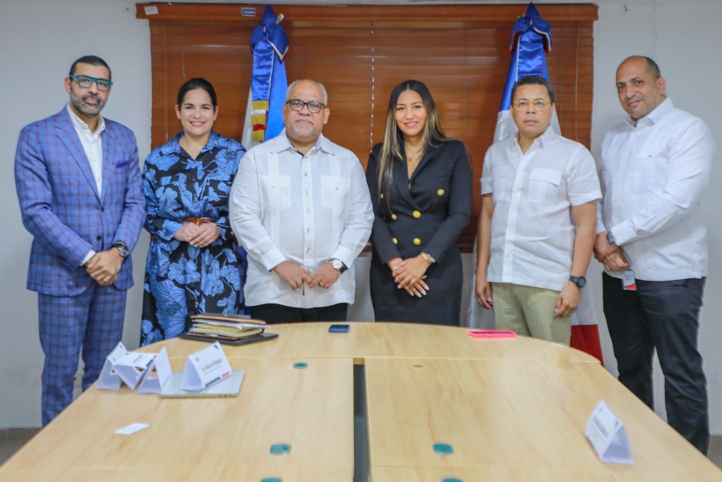 Fabricio Gómez Mazara recibe visita de Proindustria